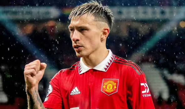 Lisandro Martinez đang tỏa sáng tại Old Trafford