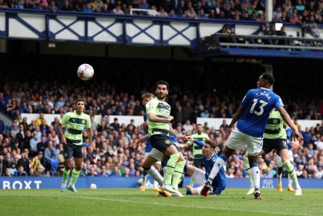 Gundogan đánh dấu sự kiện đá 300 trận cho Man City một cách ấn tượng