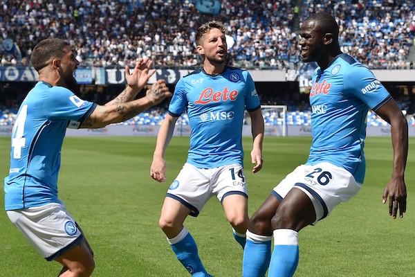 3 sao số là Insigne, Koulibaly và Mertens rời Napoli Hè này