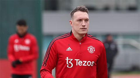 Ten Hag chốt hạ khả năng sử dụng Phil Jones