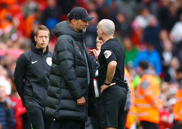 Klopp ngày càng tỏ ra mất kiểm soát bên ngoài đường piste