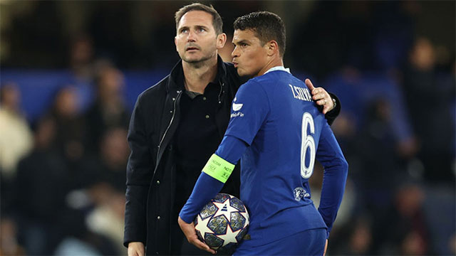 HLV Lampard đã để thua 10 trận liên tiếp ở Premier League