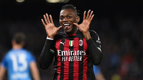 AC Milan nhận tin vui tới từ Leao