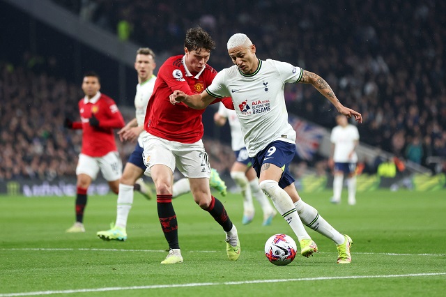 Victor Lindelof đã chơi không tồi trước Tottenham