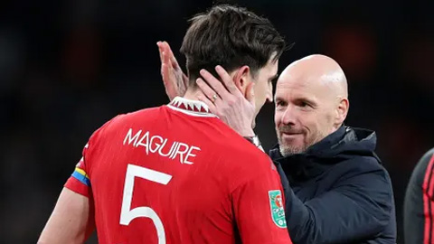 Ten Hag ca ngợi Maguire là 'tấm gương sáng'