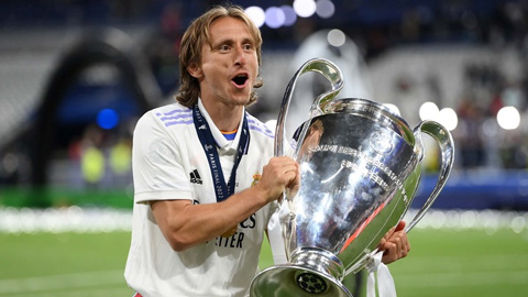 Modric gia hạn hợp đồng với Real Madrid đến năm 2024