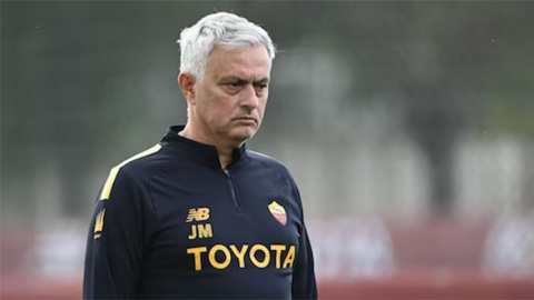 Mourinho được đề nghị hợp đồng kỷ lục trong giới HLV