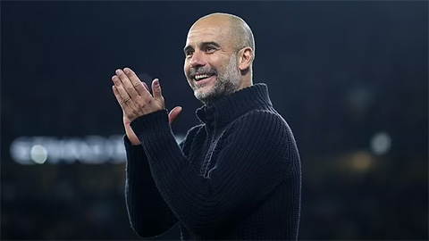 Pep Guardiola khuyên fan Arsenal nên hạnh phúc với Top 4