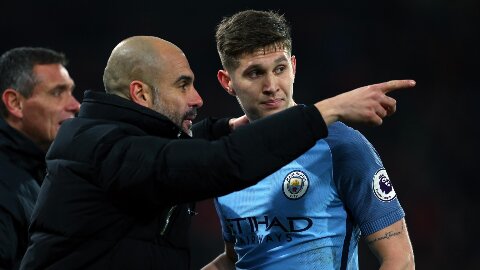 John Stones: 'Hòn đá phù thủy' của Guardiola