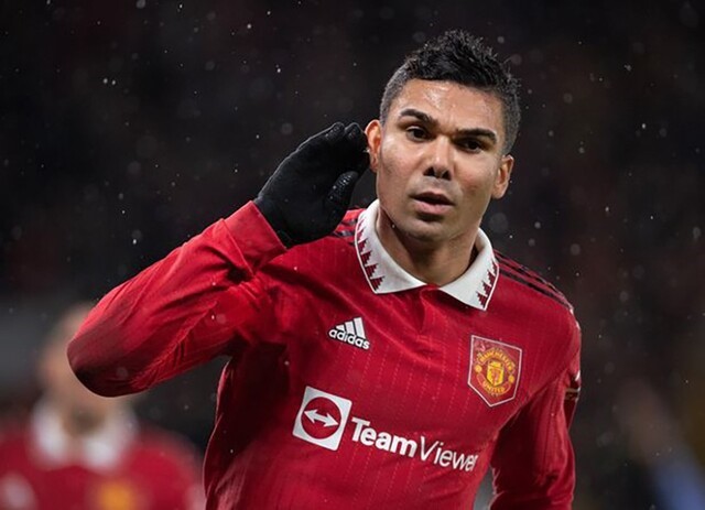 Tiền vệ Casemiro của MU bị Rodri bỏ xa.