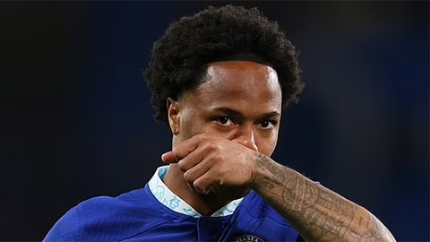 Sterling chốt tương lai sau mùa giải thảm họa cùng Chelsea