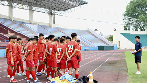 Thầy trò HLV Hoàng Anh Tuấn sắp so giày với U17 Qatar