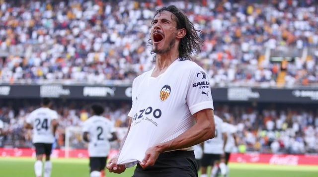 Tiền đạo Cavani sẽ ghi bàn giúp Valencia giành chiến thắng?