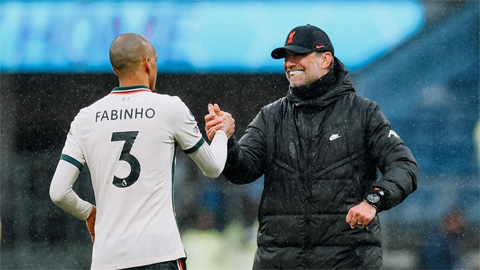 Klopp nói gì về sự ra đi của 'ngọn hải đăng' Fabinho