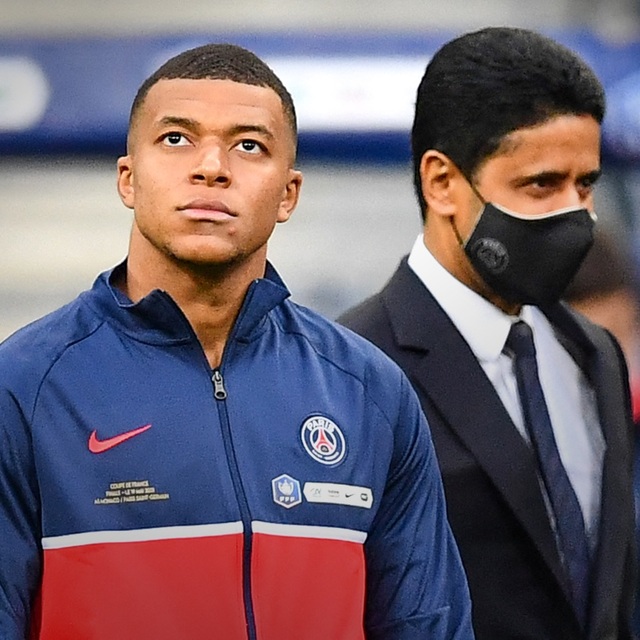 Chủ tịch Al-Khelaifi đang "chiến đấu" căng thẳng với Mbappe trước khi bị khám nhà.