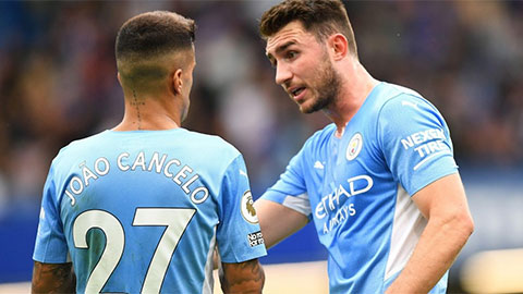 Walker, Cancelo vẫn cùng Man City đi du đấu