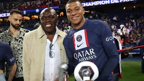 Hôm nay, Kylian Mbappe khoác áo đội bóng mới và đó không phải là Real Madrid