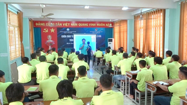 Giảng viên chia sẻ các học phần lý thuyết