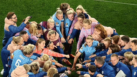 Sarina Wiegman đưa ĐT Anh lần đầu vào chung kết World Cup