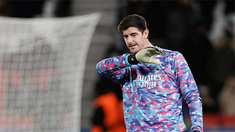 NÓNG: Courtois dính chấn thương nặng, Real Madrid tìm gấp người thay thế