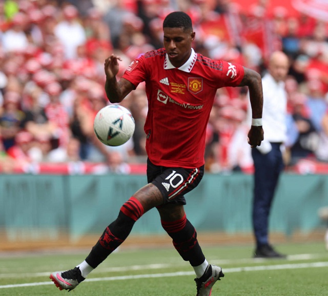 Rashford chỉ thích đá tiền đạo lệch trái