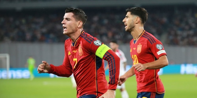 Nhưng Morata lại thăng hoa trong màu áo ĐT Tây Ban Nha