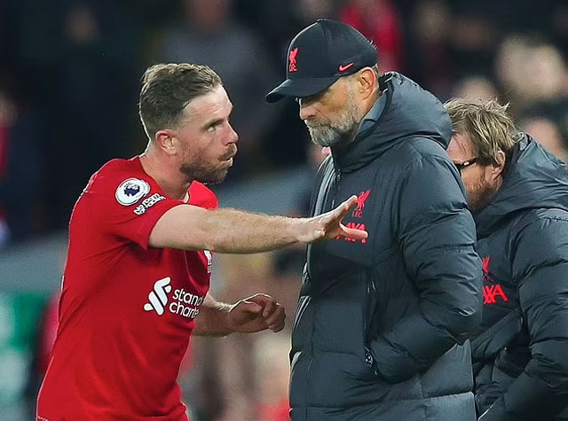 Sau cuộc nói chuyện thành thật với Klopp, Henderson hiểu rằng mình sẽ không còn được ra sân nhiều nếu ở lại Anfield