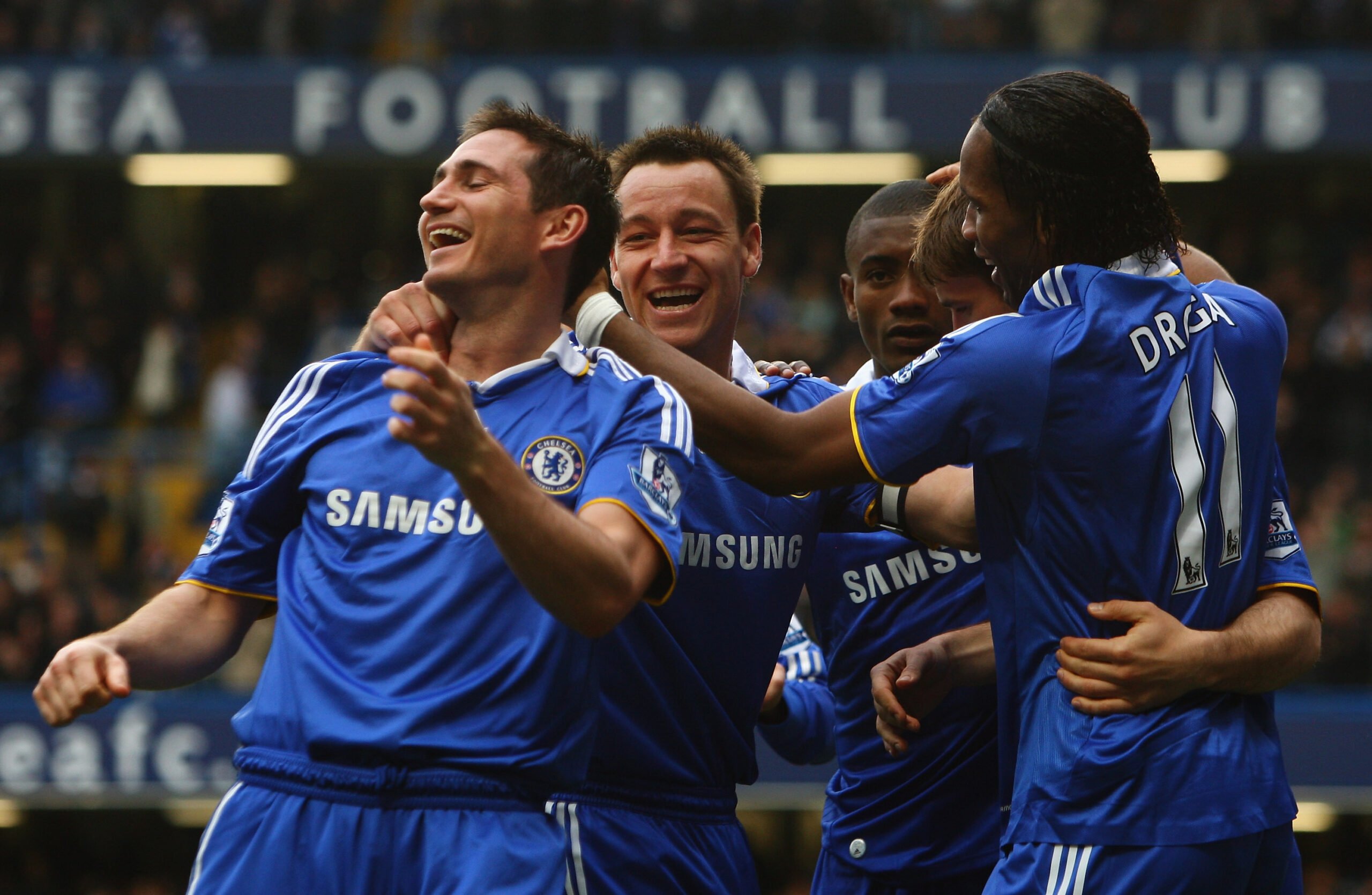 Thế hệ oai hùng của Lampard, Terry, và Drogba đã biến Stamford Bridge thành pháo đài bất khả xâm phạm