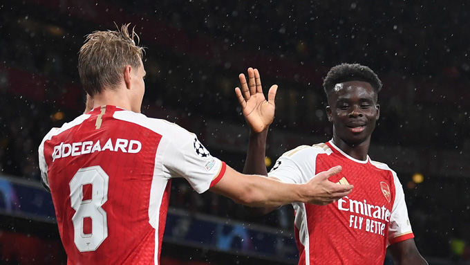 Arsenal cần một sát thủ để tận dụng sự sáng tạo của Odegaard và Saka