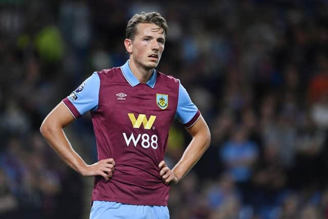 Tiền vệ Sander Berge của Burnley đạt kỷ lục đã thua 20 trong 21 lần ra sân ở Premier League