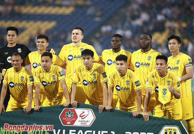 SLNA là đội bóng sử dụng nhiều cầu thủ trẻ nhất ở V.League 2023 - Ảnh: Xuân Thủy