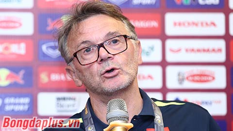 HLV Troussier: ‘U23 Việt Nam đáng ra phải ghi thêm 3, 4 bàn’