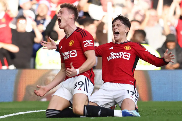 McTominay tỏa sáng với cú đúp bàn thắng