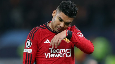 Fan MU phẫn nộ khi Casemiro được bầu xuất sắc nhất tháng 9