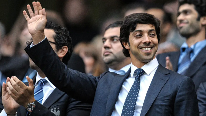 Sheikh Mansour chọn Man City