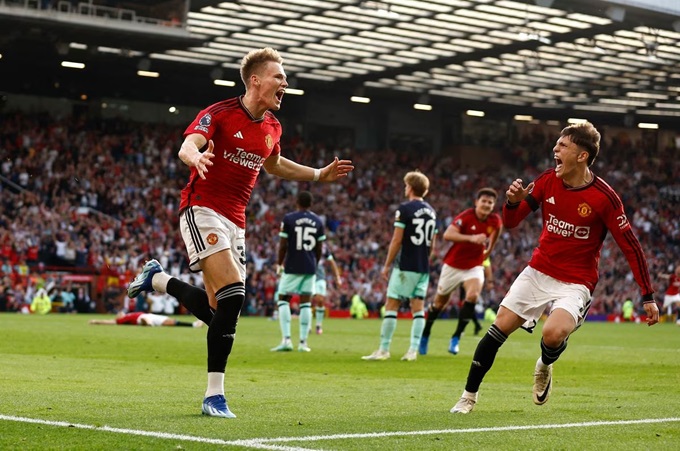 Scott McTominay đã ghi 3 bàn trong 3 trận gần đây ở MU