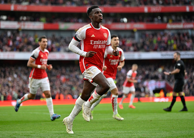 Nketiah lập hat-trick ở trận Arsenal vs Sheffield