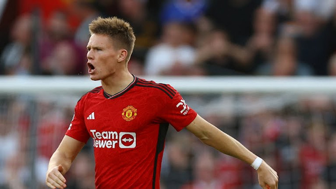 McTominay là người hùng của MU với cú đúp ở những phút bù giờ