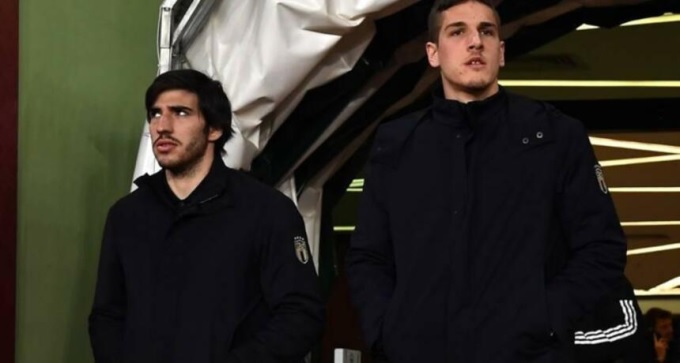 Sandro Tonali và Nicolo Zaniolo, hai tuyển thủ Italia đang bị điều tra vì cá độ bóng đá