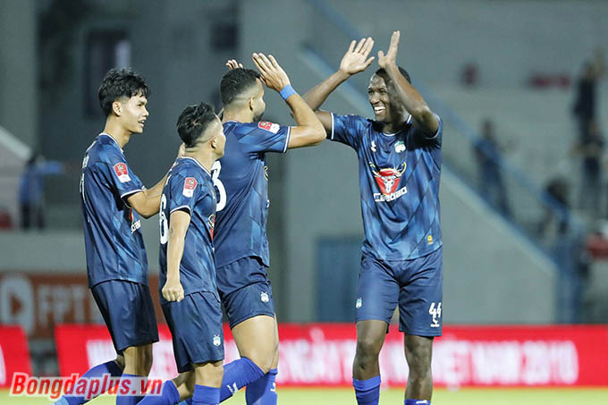 Hoà chung cuộc 1-1, cả Hải Phòng và HAGL đều hài lòng với 1 điểm trong ngày ra quân V.League 2023/24.