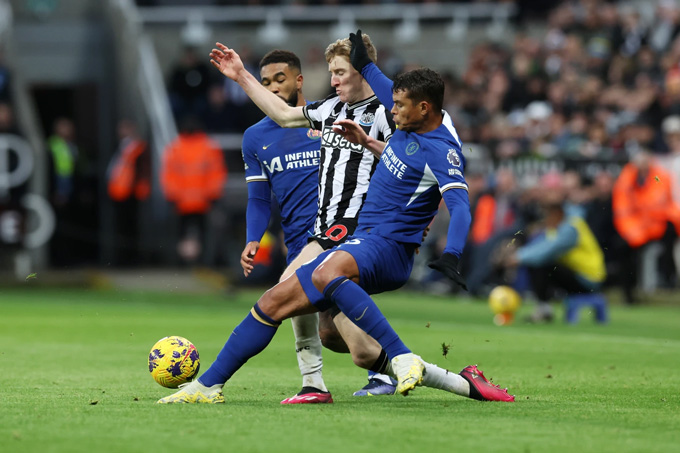 Hàng thủ Chelsea đã chơi không tốt trước Newcastle