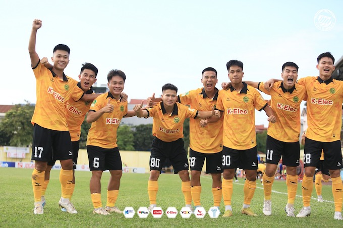 Hoà Bình FC đã chơi khá ổn dưới thời HLV Lê Quốc Vượng. Ảnh: Đức Cường