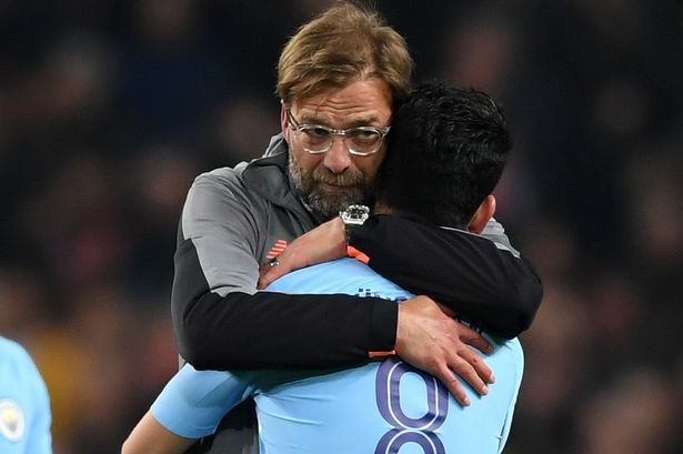 Không những nghiên cứu ý tưởng chiến thuật, Pep còn sử dụng những cầu thủ của Klopp như Gundogan để thành công