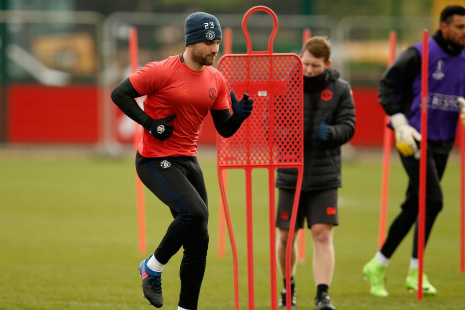 Luke Shaw đã tập luyện trở lại