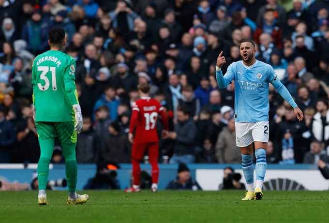 Man City vừa bị Liverpool cầm hòa đáng tiếc trên sân nhà