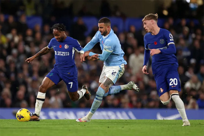 Sterling cùng Palmer tỏa sáng trước Man City và cầu thủ 21 tuổi là con "quái vật" mới của Chelsea