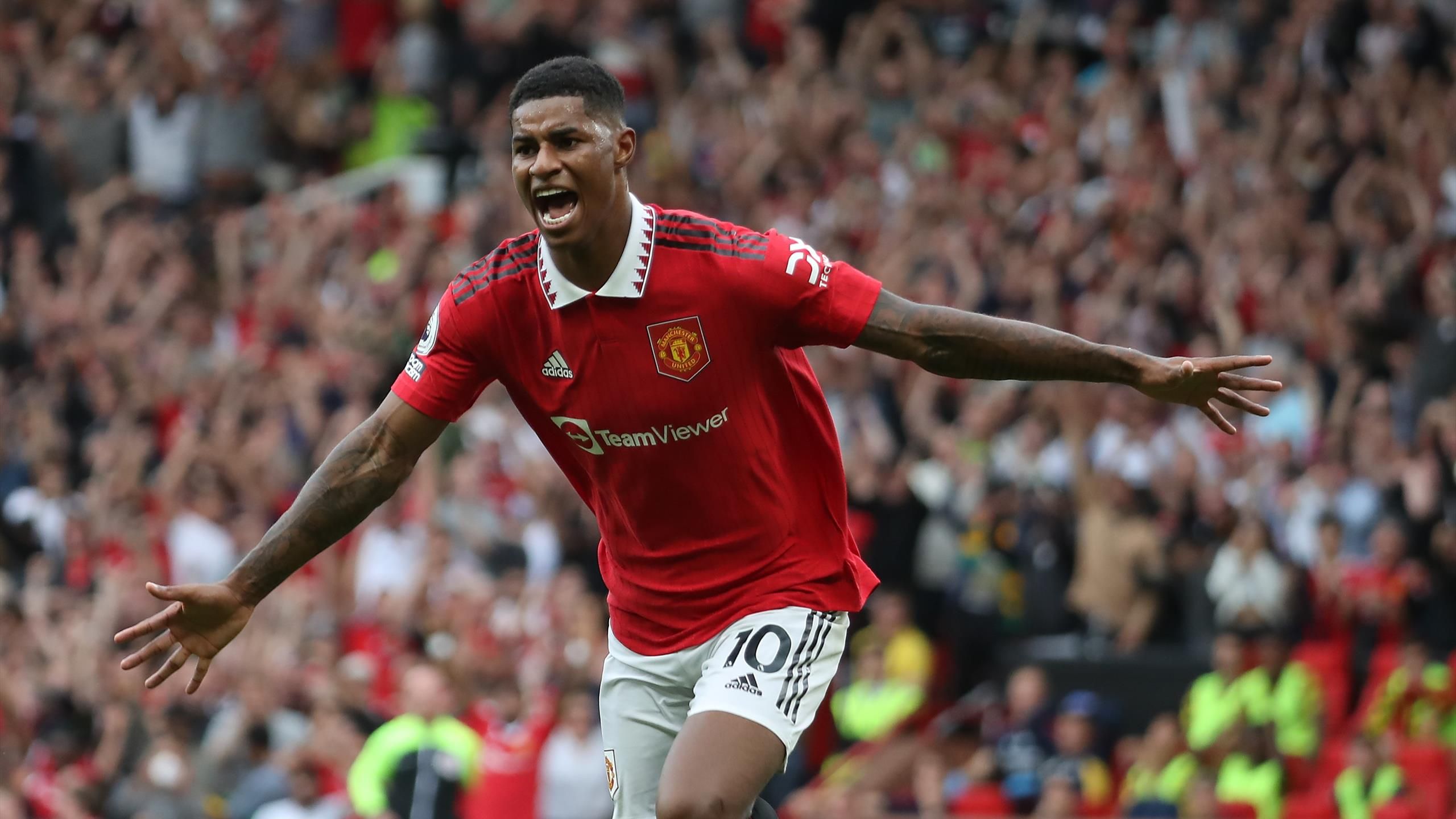 Marcus Rashford và màn ăn mừng bàn thắng duy nhất ở mùa này