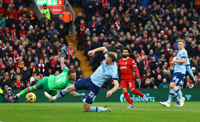 Salah lập cú đúp ở trận Liverpool vs Brentford