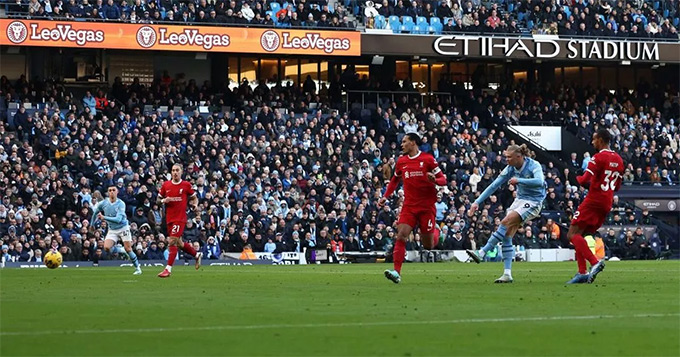 Ngay cả Haaland ghi bàn, Man City cũng khó thắng