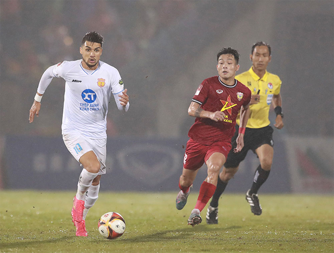 Hendrio đang thăng hoa với Nam Định